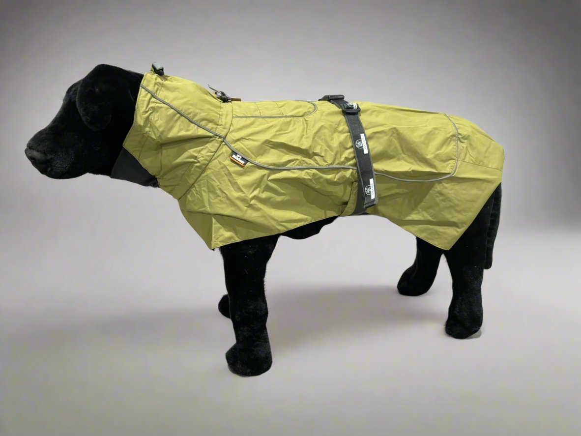 Our SPORT dog raincoat from BlackDoggy offers exactly the same values as you already know from the collection. High functionality and high quality.

The dog raincoats are like the jackets. Fully waterproof, windproof and breathable thanks to Fedders Climatic System membrane and a water and dirt-repellent Bionic Finish pressure system.

The dog raincoat has many practical features for you who are active with your dog. You can for example fasten your dog to a dog slip that you attach to a wire opening on t